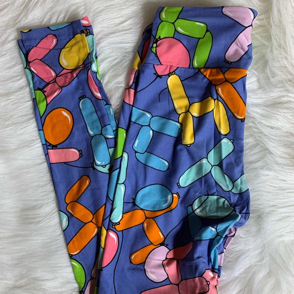 LuLaRoe 4th Anniversary Leggings OS NWT!!